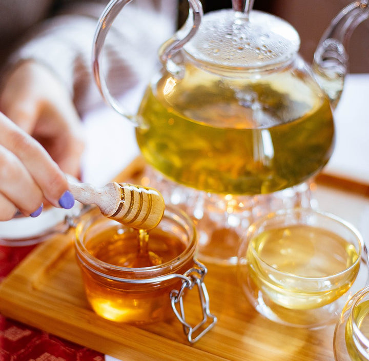 HONEY TEA BEE BOX - GREEN TEA